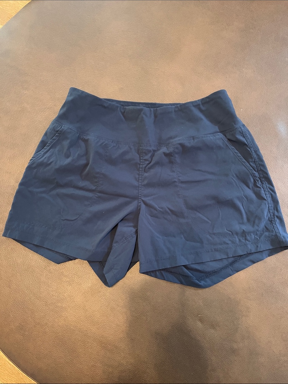 Mountain hardware dynamo short medium